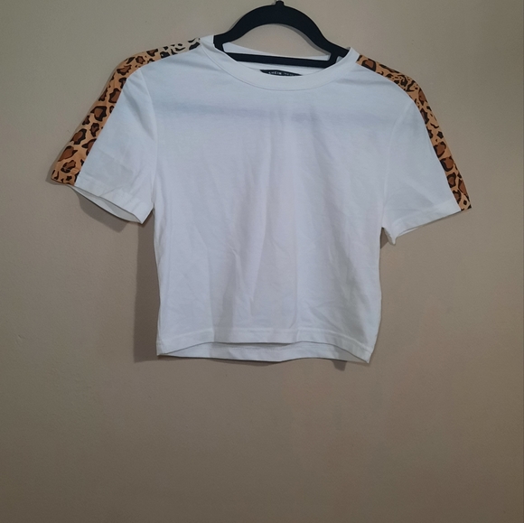 SHEIN: White Crop Top with Leopard Print Accent | Size Small - Picture 1 of 3